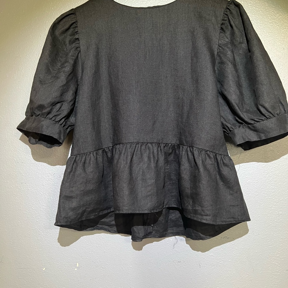 Gray Ruffled Puff Sleeve Blouse